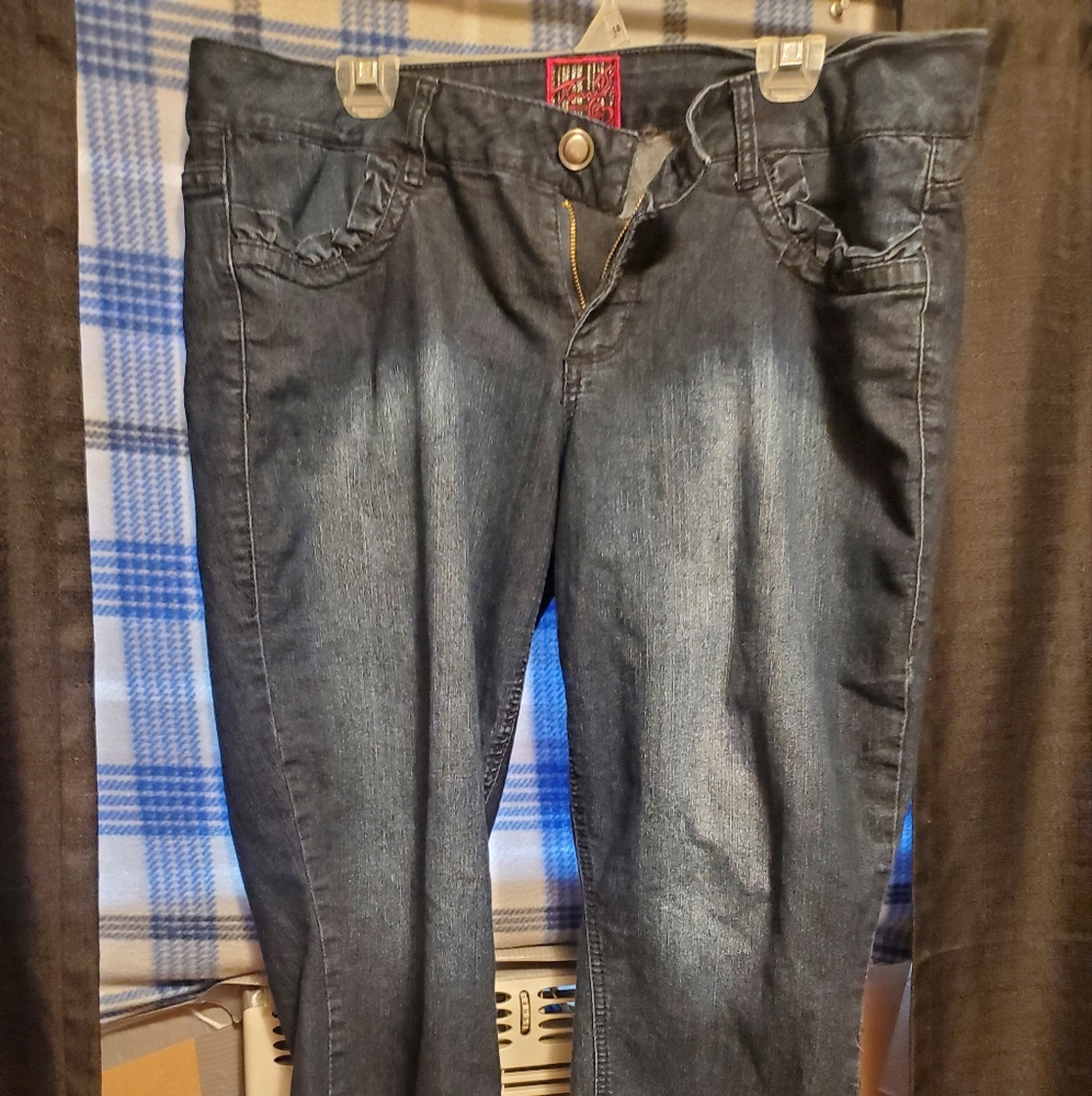 Torrid capris